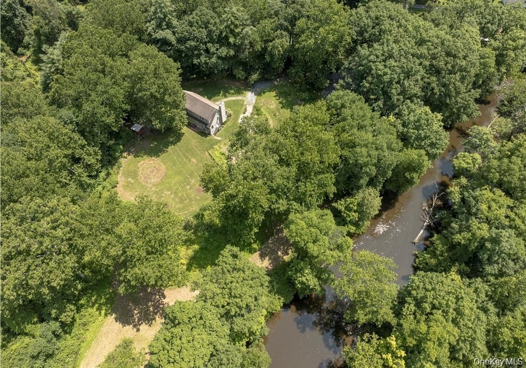 13-14 Creekside Place thumbnail 9