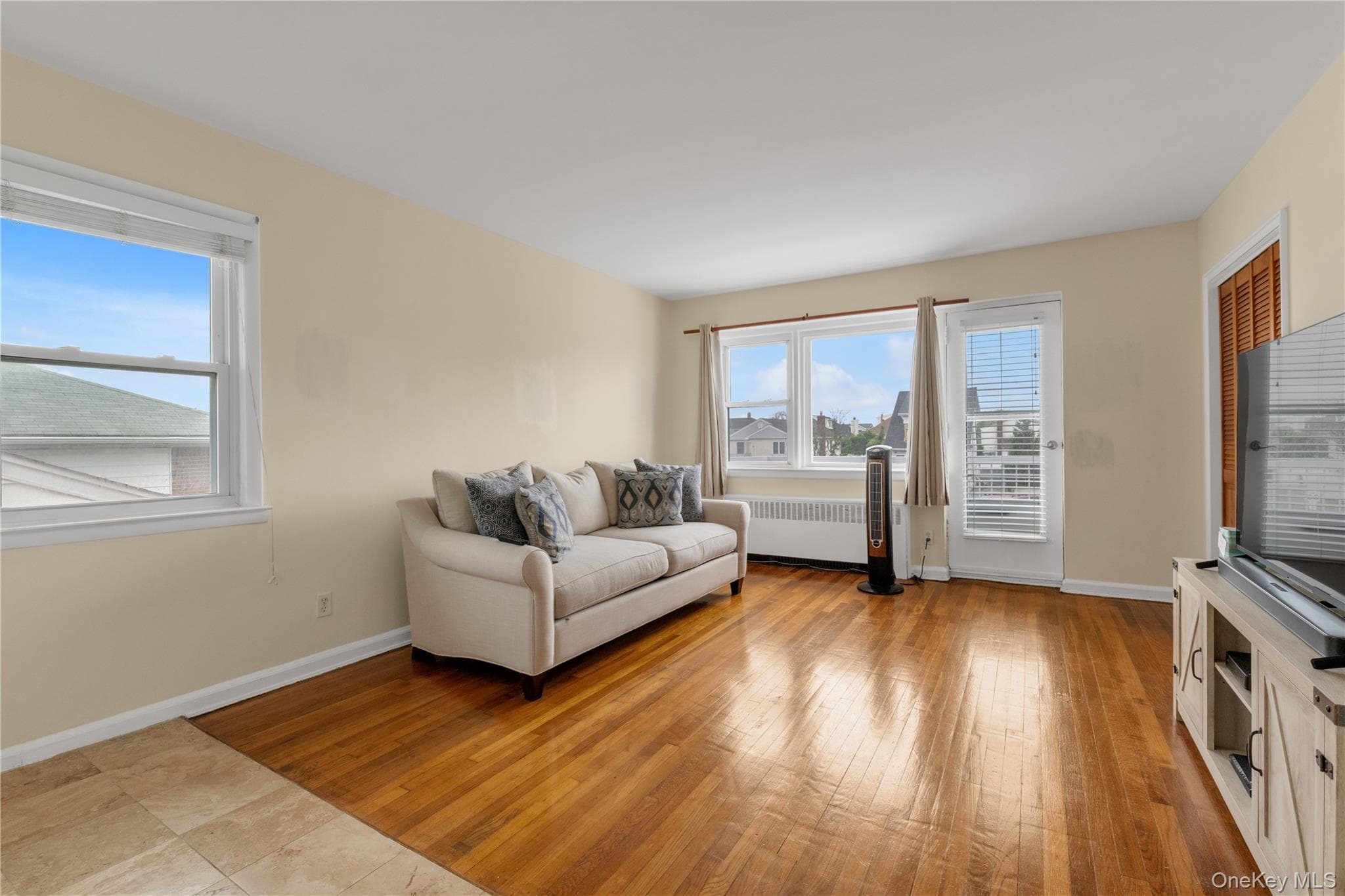 531 E Broadway thumbnail 7