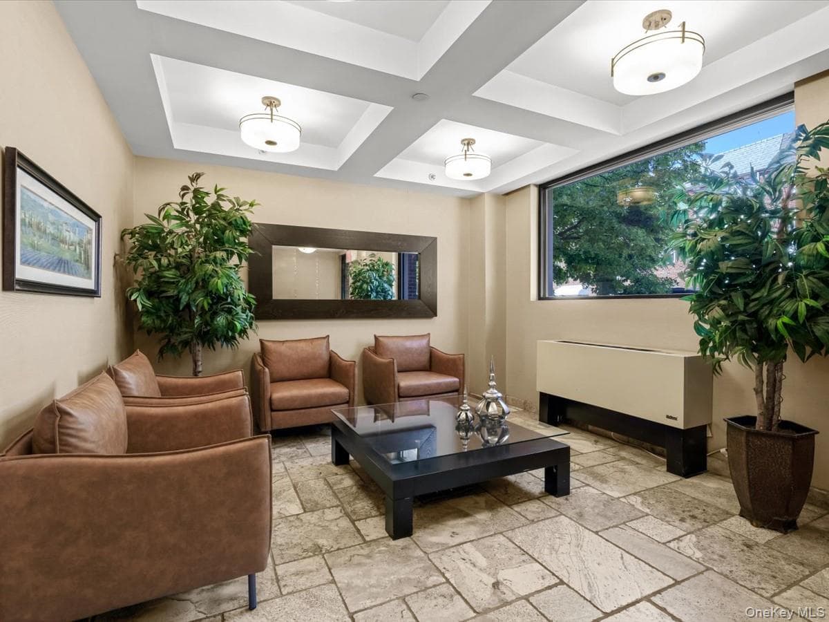 2519 35th Street Unit: 4C thumbnail 2