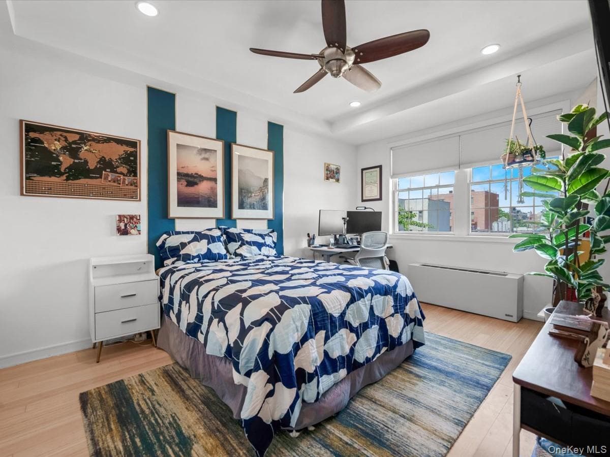 2519 35th Street Unit: 4C thumbnail 10