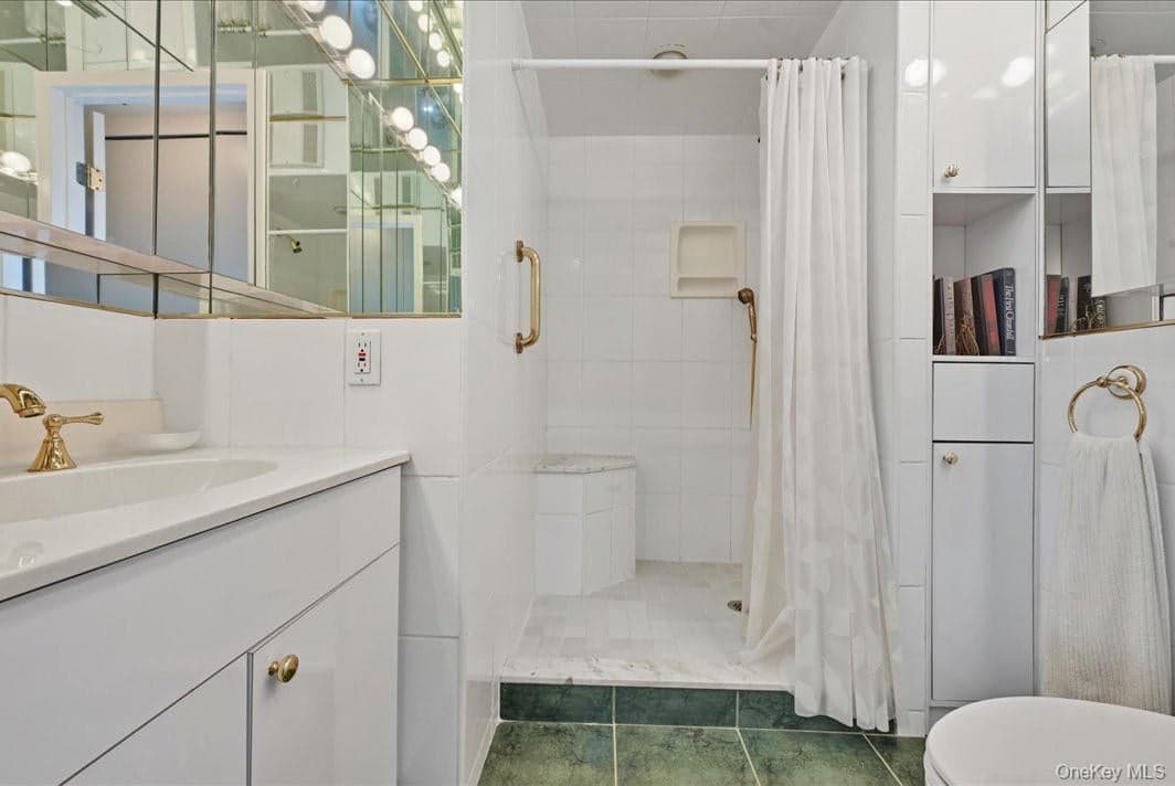 26910 Grand Central Parkway Unit: 31N thumbnail 23