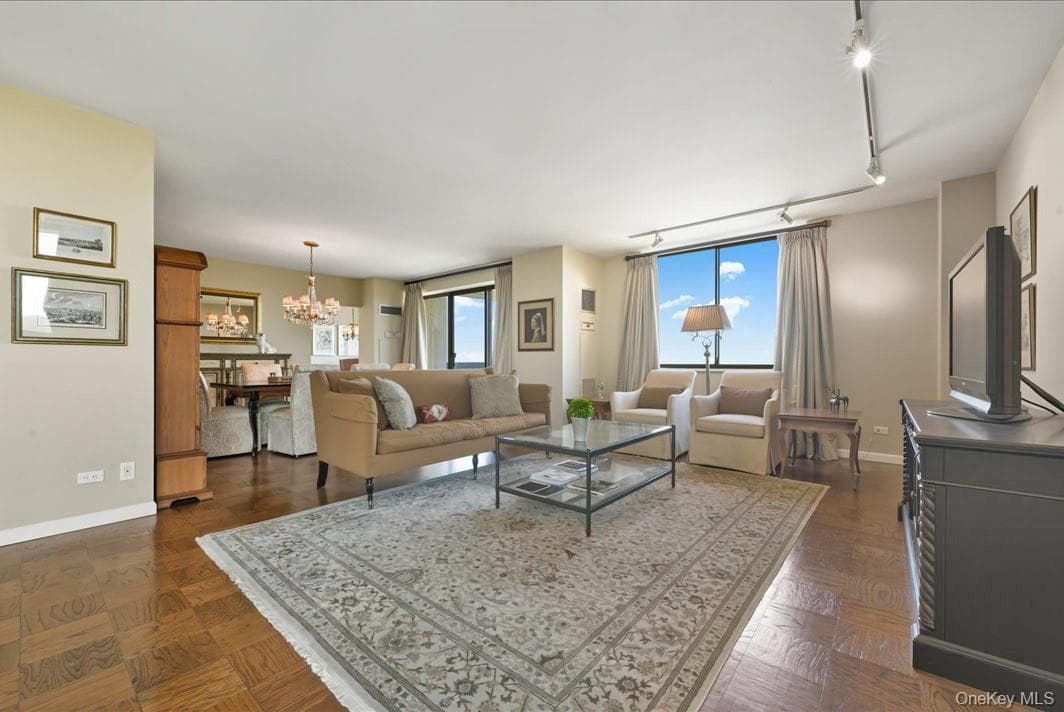 26910 Grand Central Parkway Unit: 31N thumbnail 4