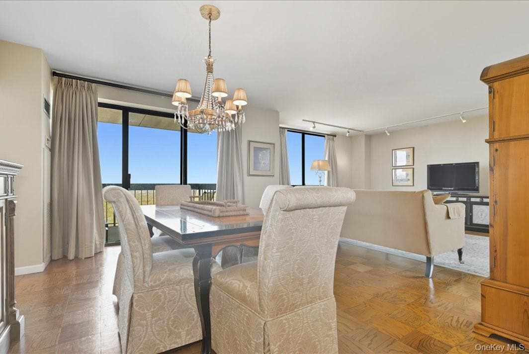 26910 Grand Central Parkway Unit: 31N thumbnail 8