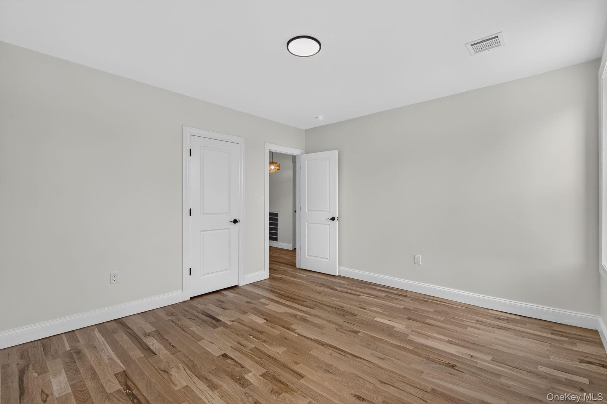 210 N Miller Street thumbnail 20