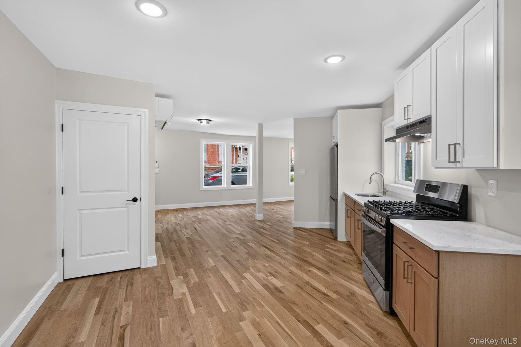 210 N Miller Street thumbnail 38