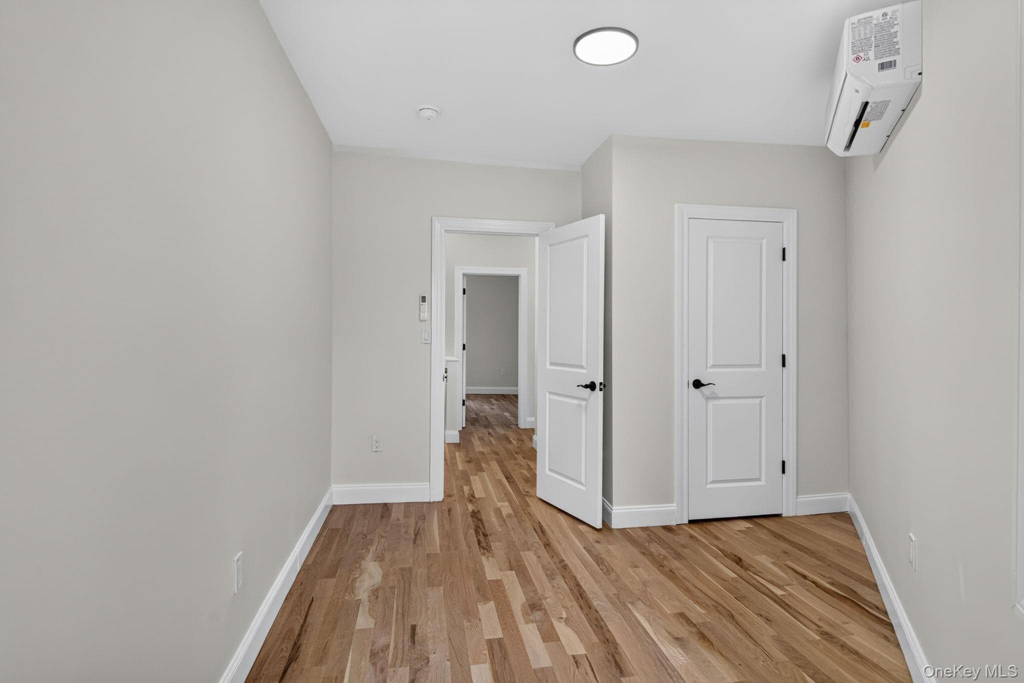 210 N Miller Street thumbnail 42