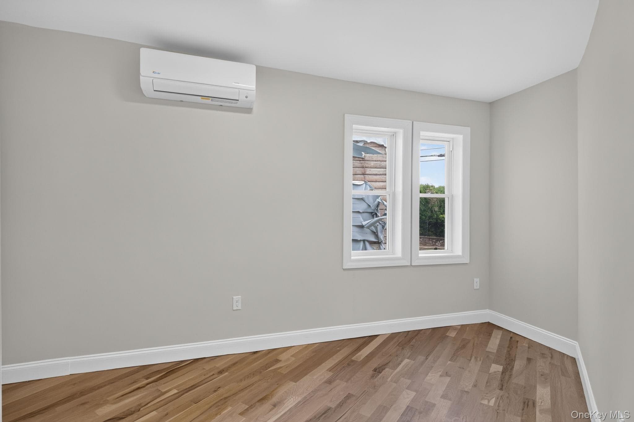 210 N Miller Street thumbnail 43