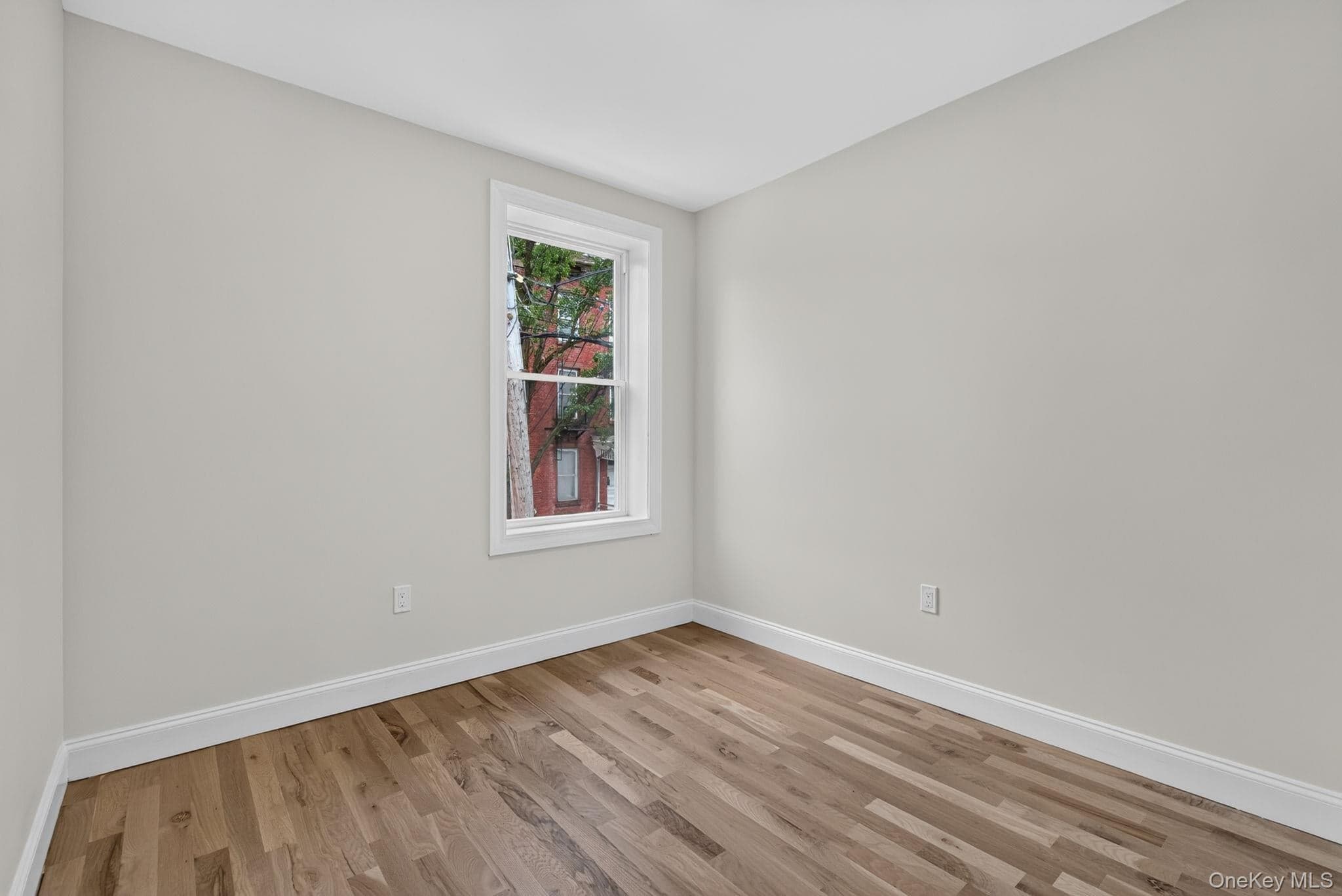 210 N Miller Street thumbnail 24