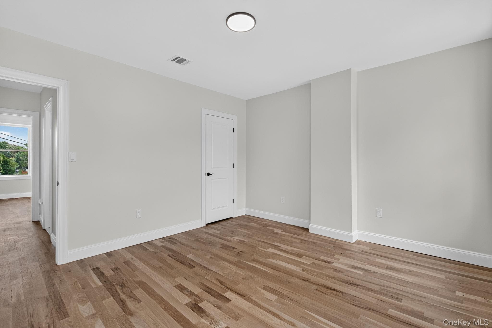 210 N Miller Street thumbnail 22