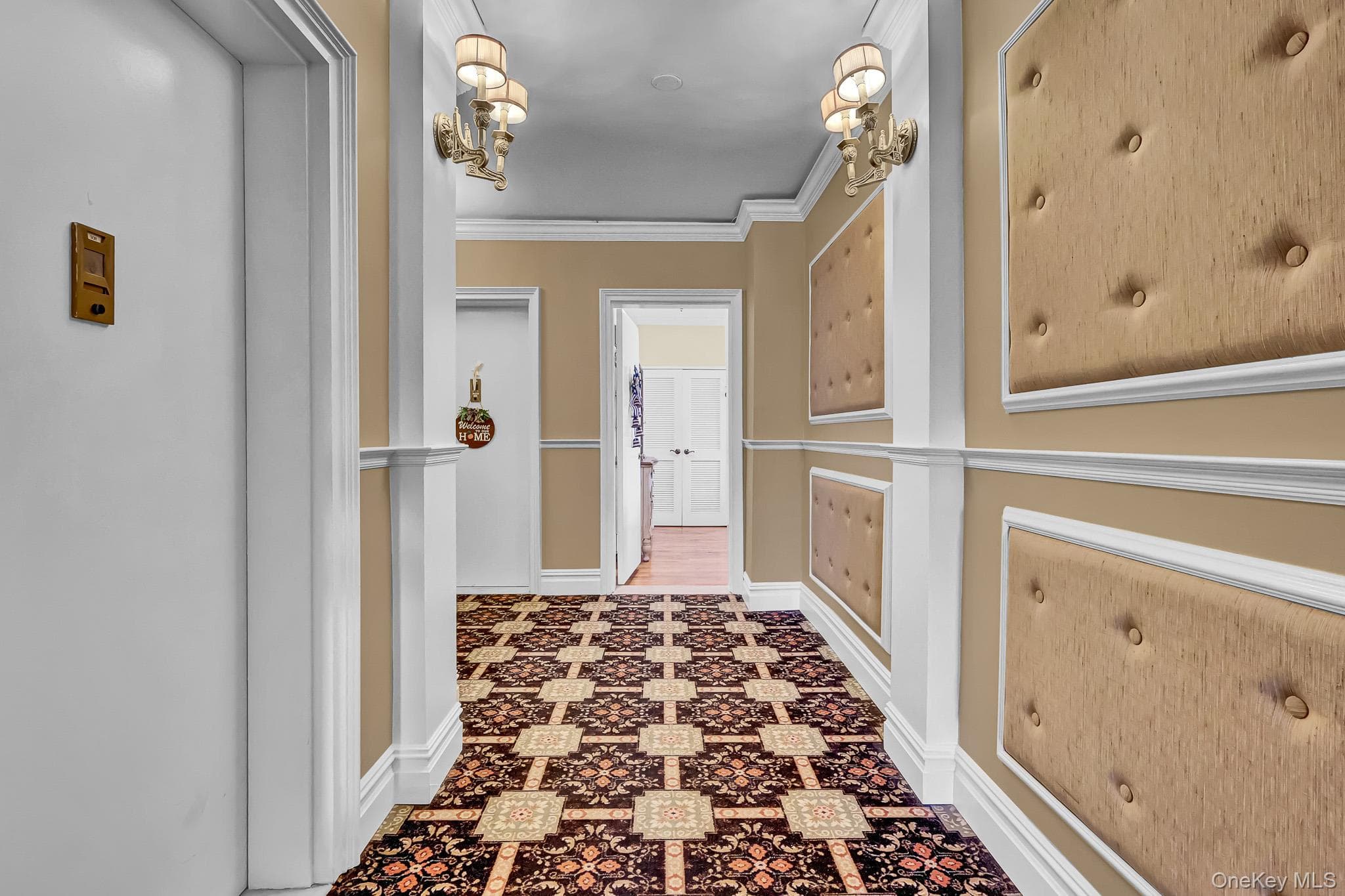 111 7th Street Unit: 304, Garden City