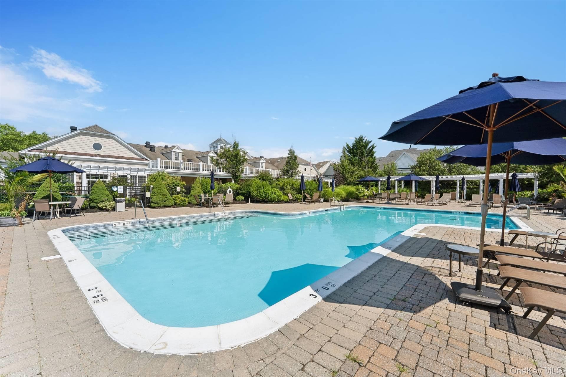 63 Encore Boulevard thumbnail 21
