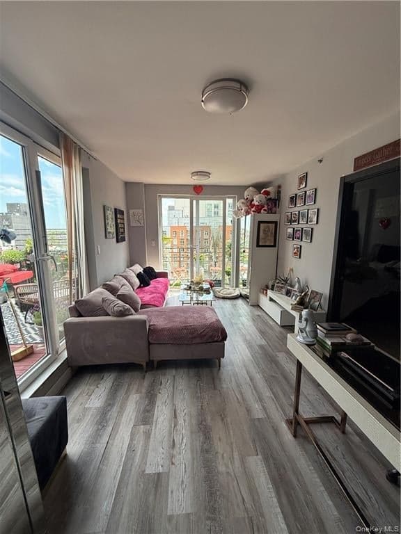 7009 45th Avenue Unit: 9E thumbnail 9