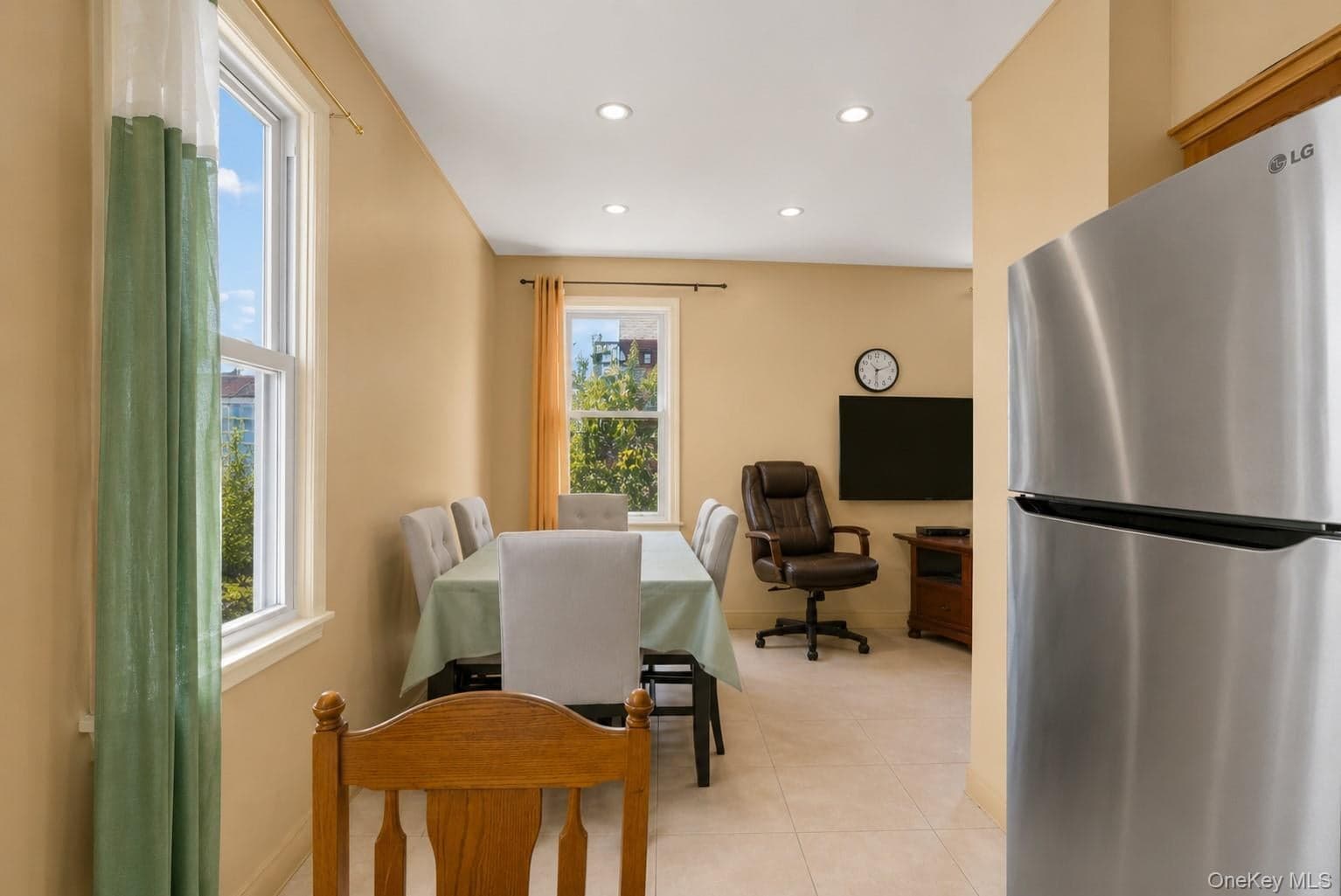 2280 Lyon Avenue thumbnail 47