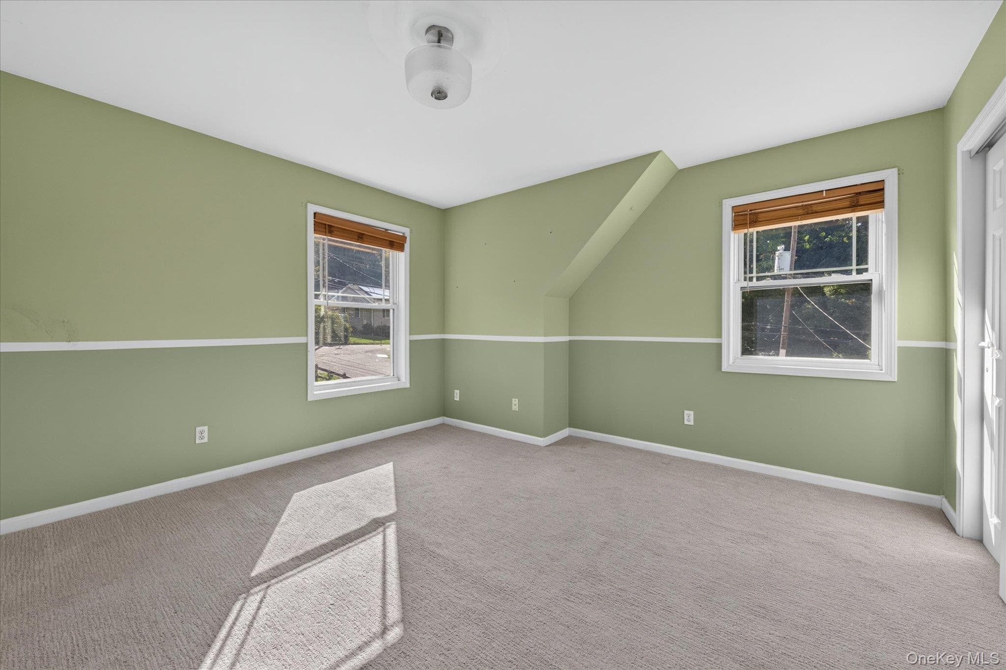 256 E Main Street thumbnail 35