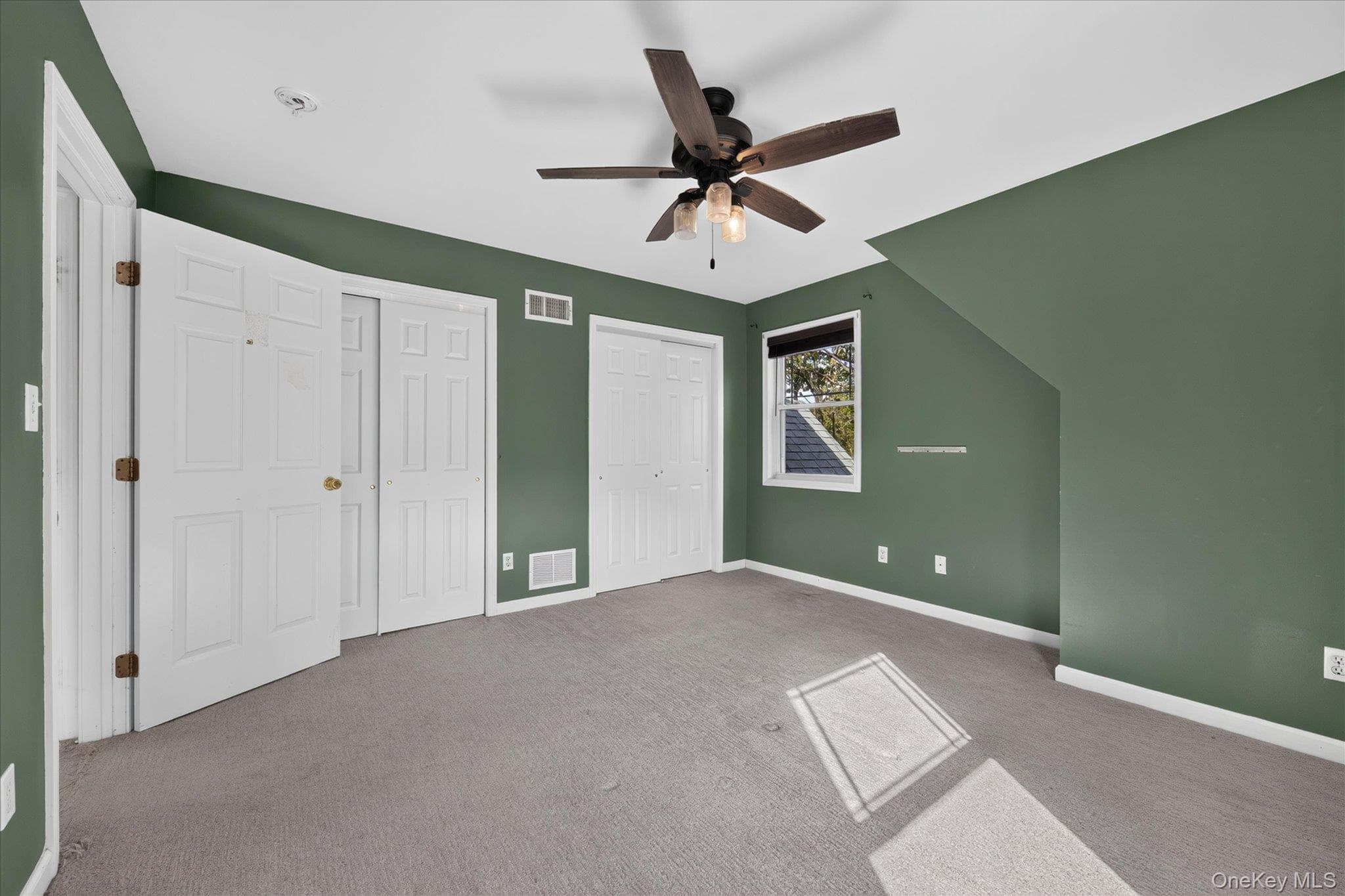 256 E Main Street thumbnail 34