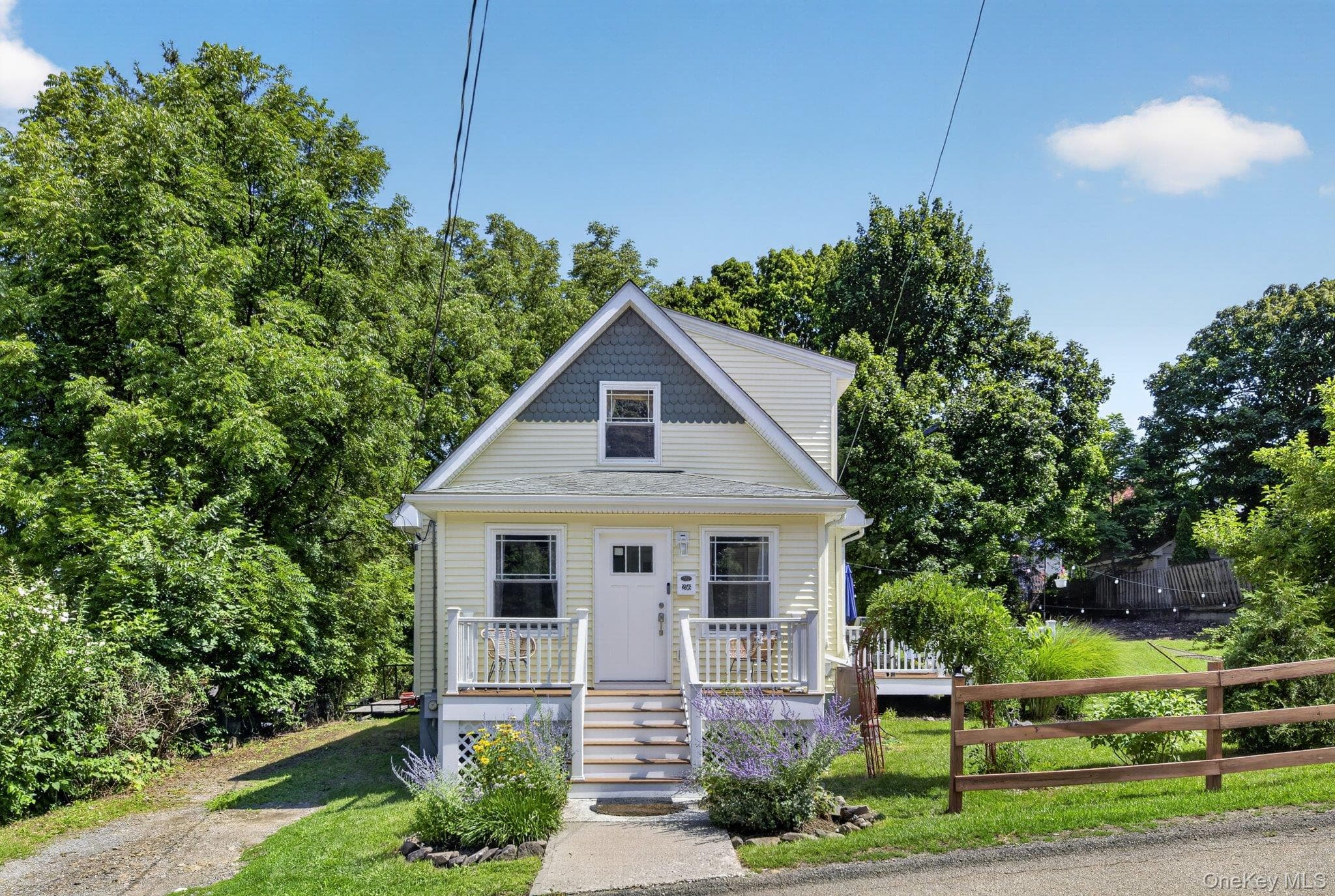 256 E Main Street thumbnail 2