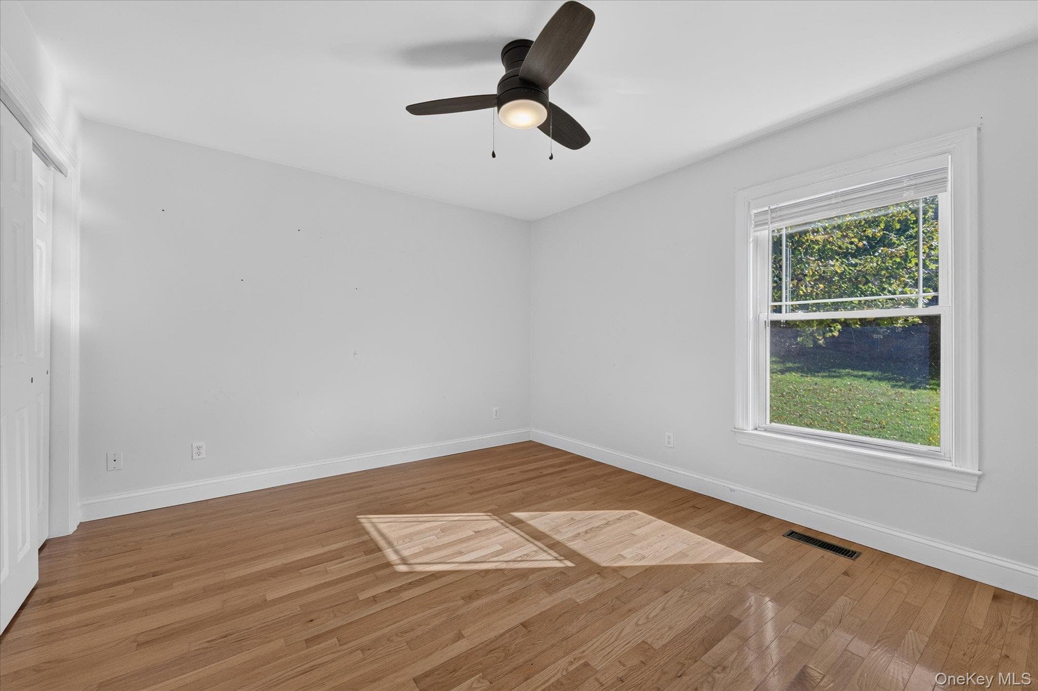 256 E Main Street thumbnail 30
