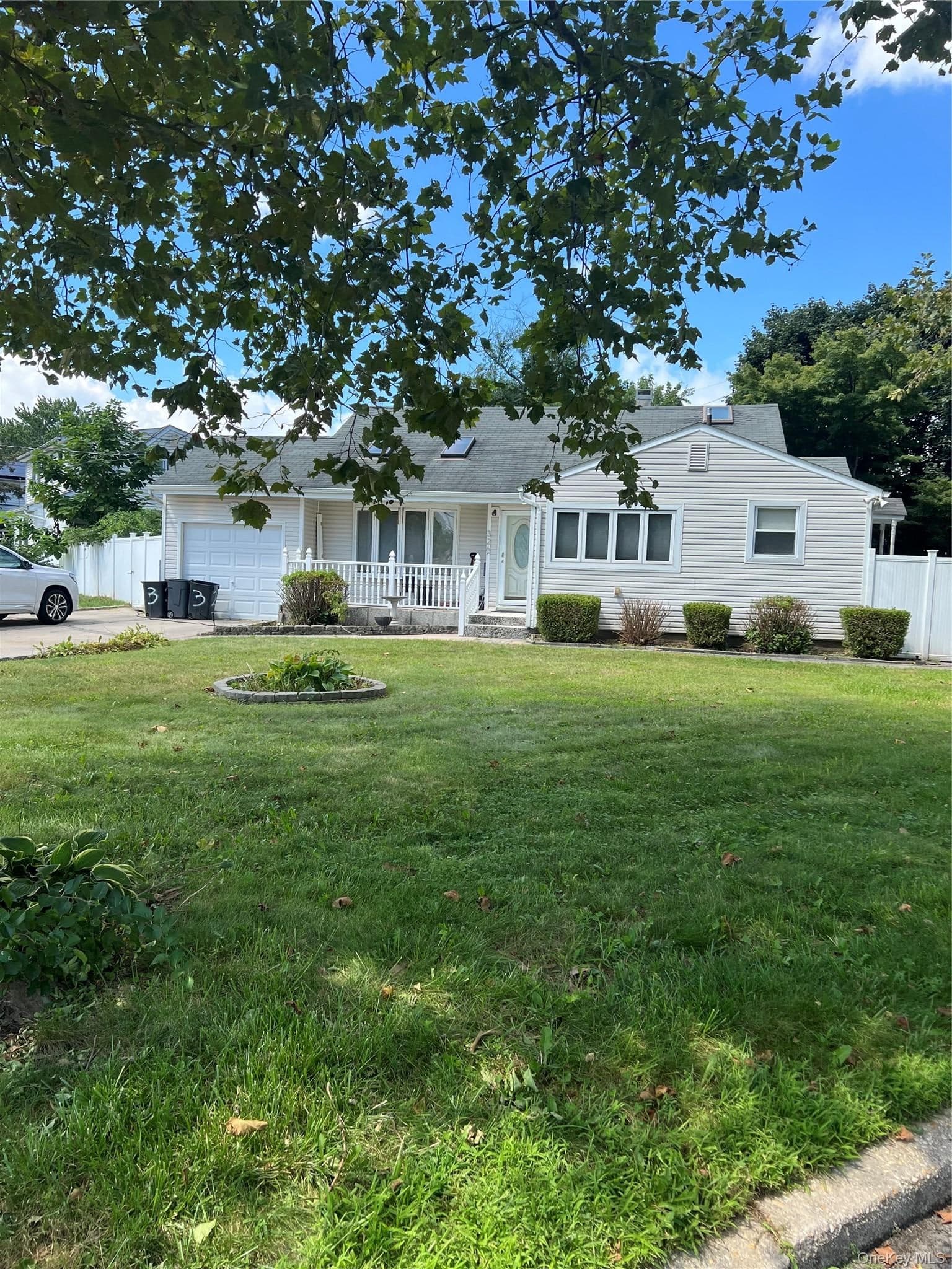 326 Lincoln Avenue, Brentwood