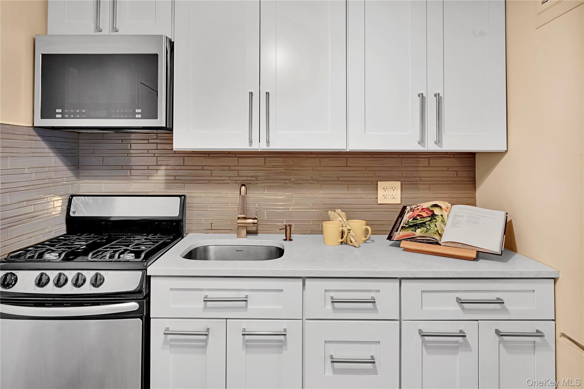 2221 Palmer Avenue Unit: 1H thumbnail 4