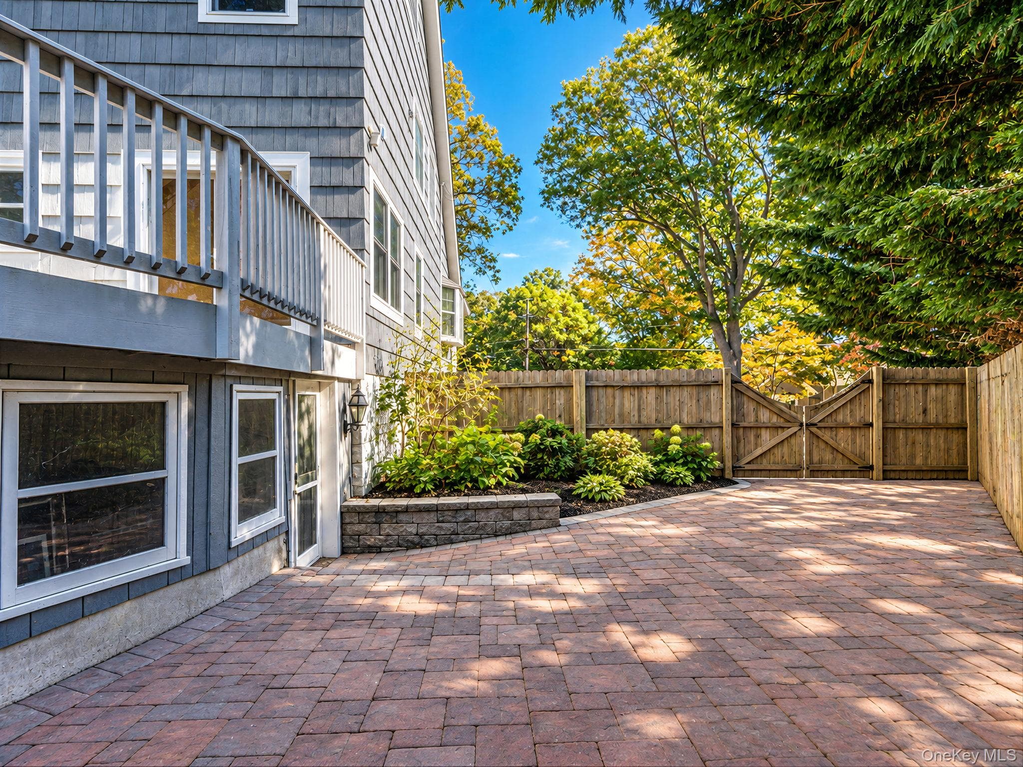 318 Sound Beach Boulevard thumbnail 40
