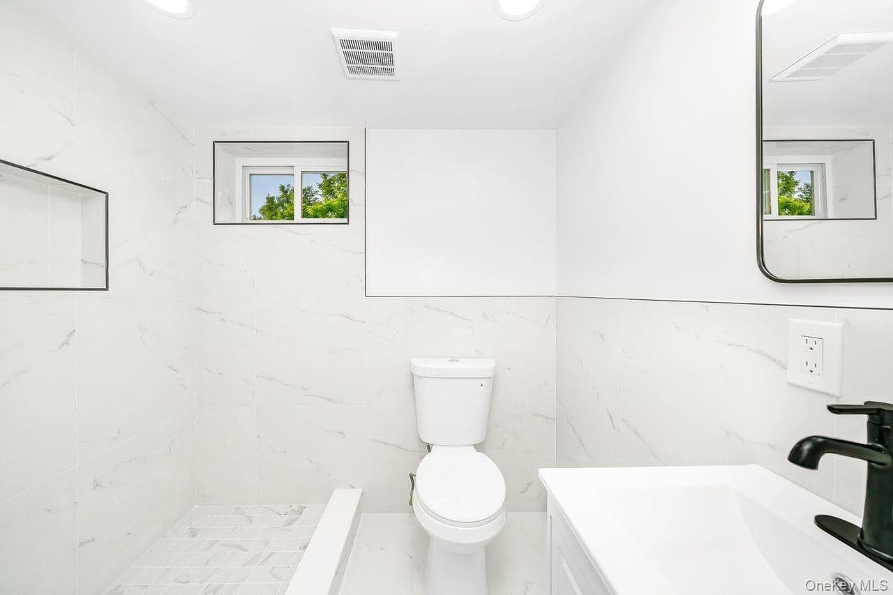 212 Westbury Boulevard thumbnail 27