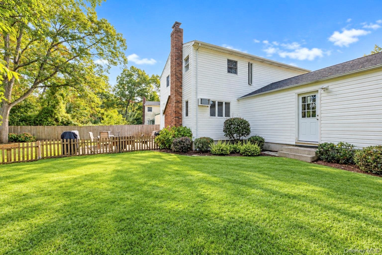 61 Birch Street thumbnail 37