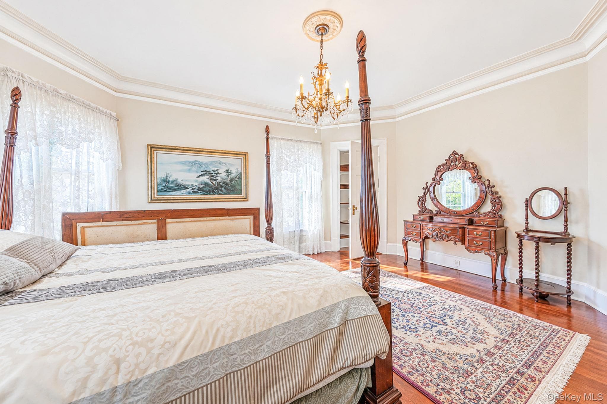 436 Bay Avenue thumbnail 19