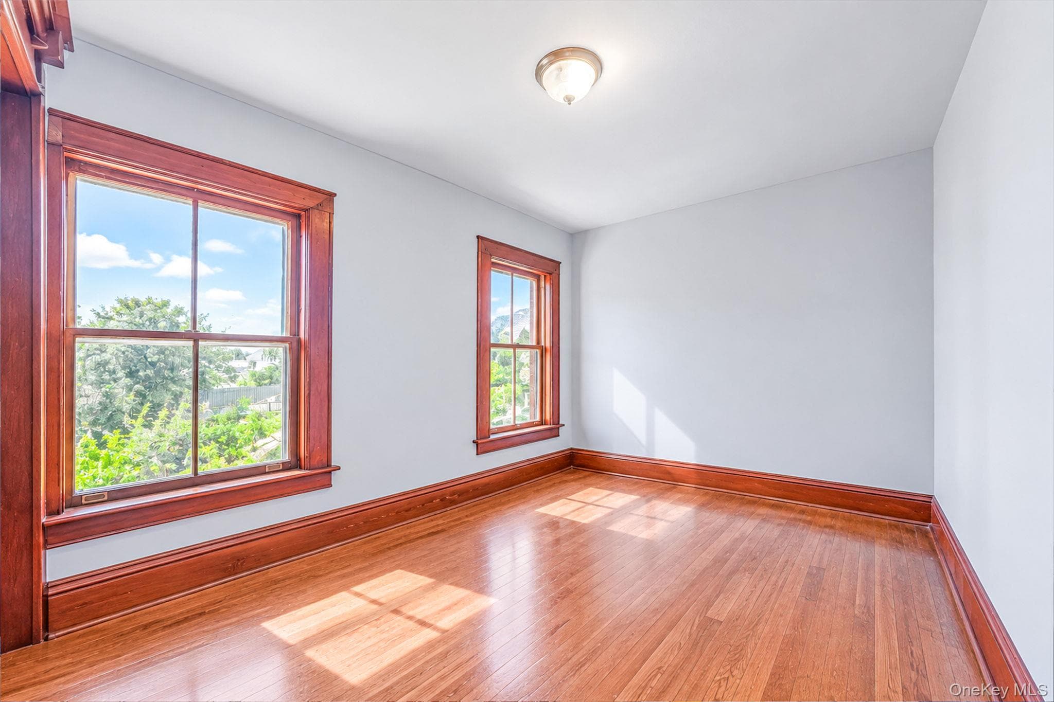 436 Bay Avenue thumbnail 24