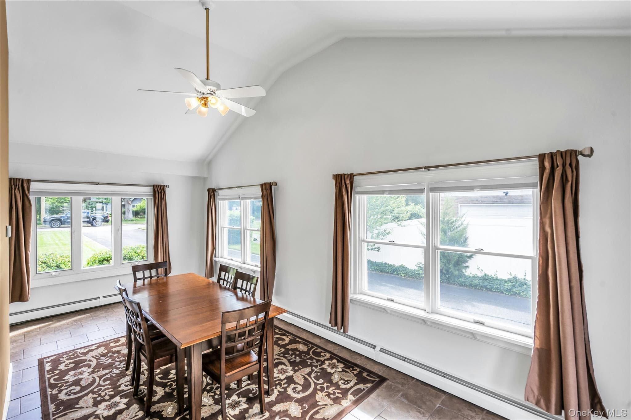 168 Cambon Avenue thumbnail 11