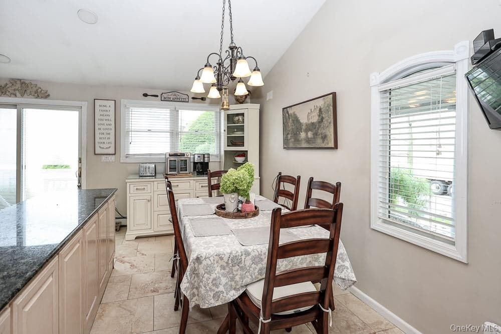 3970 Darby Lane thumbnail 15