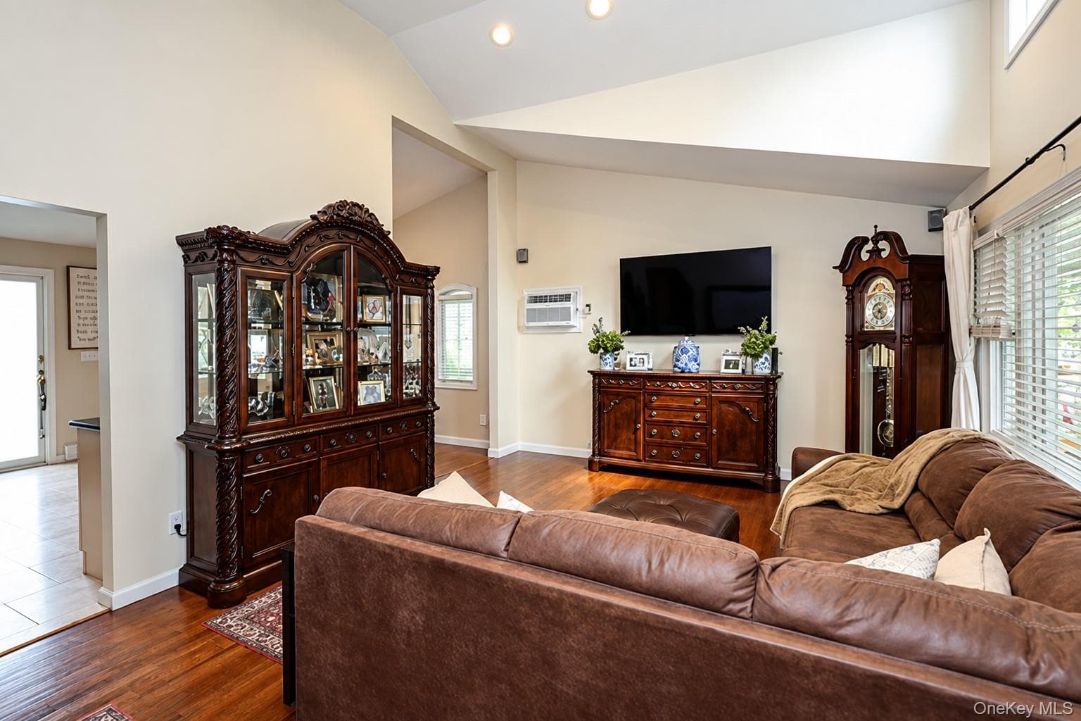 3970 Darby Lane thumbnail 10