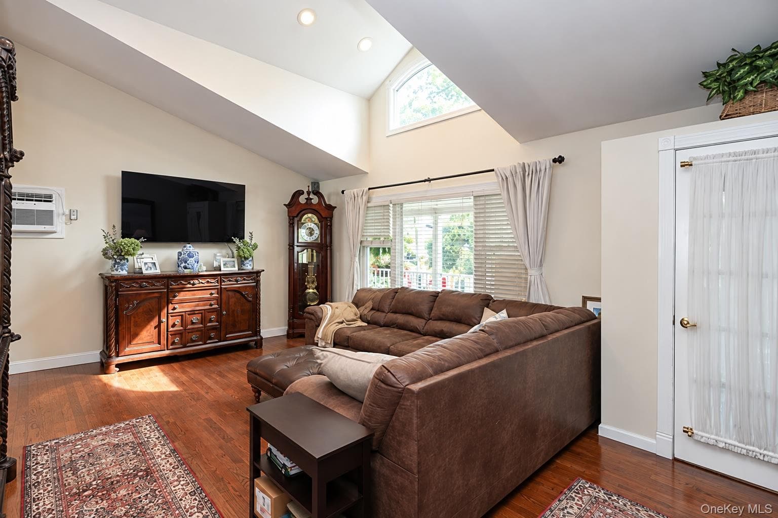 3970 Darby Lane thumbnail 9