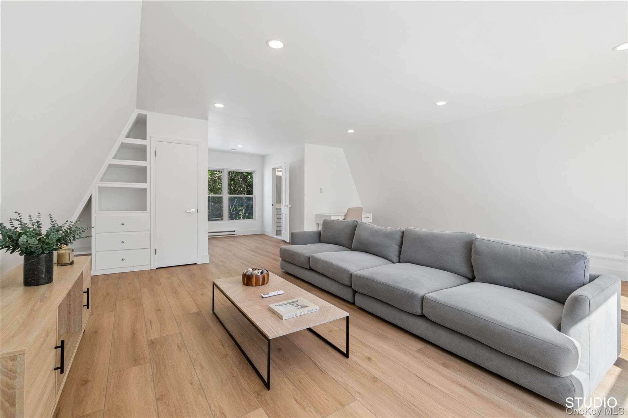 1579 N Sea Road thumbnail 34