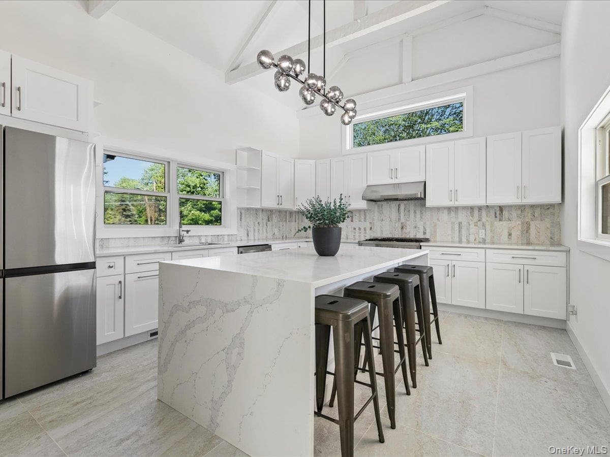 1579 N Sea Road thumbnail 17