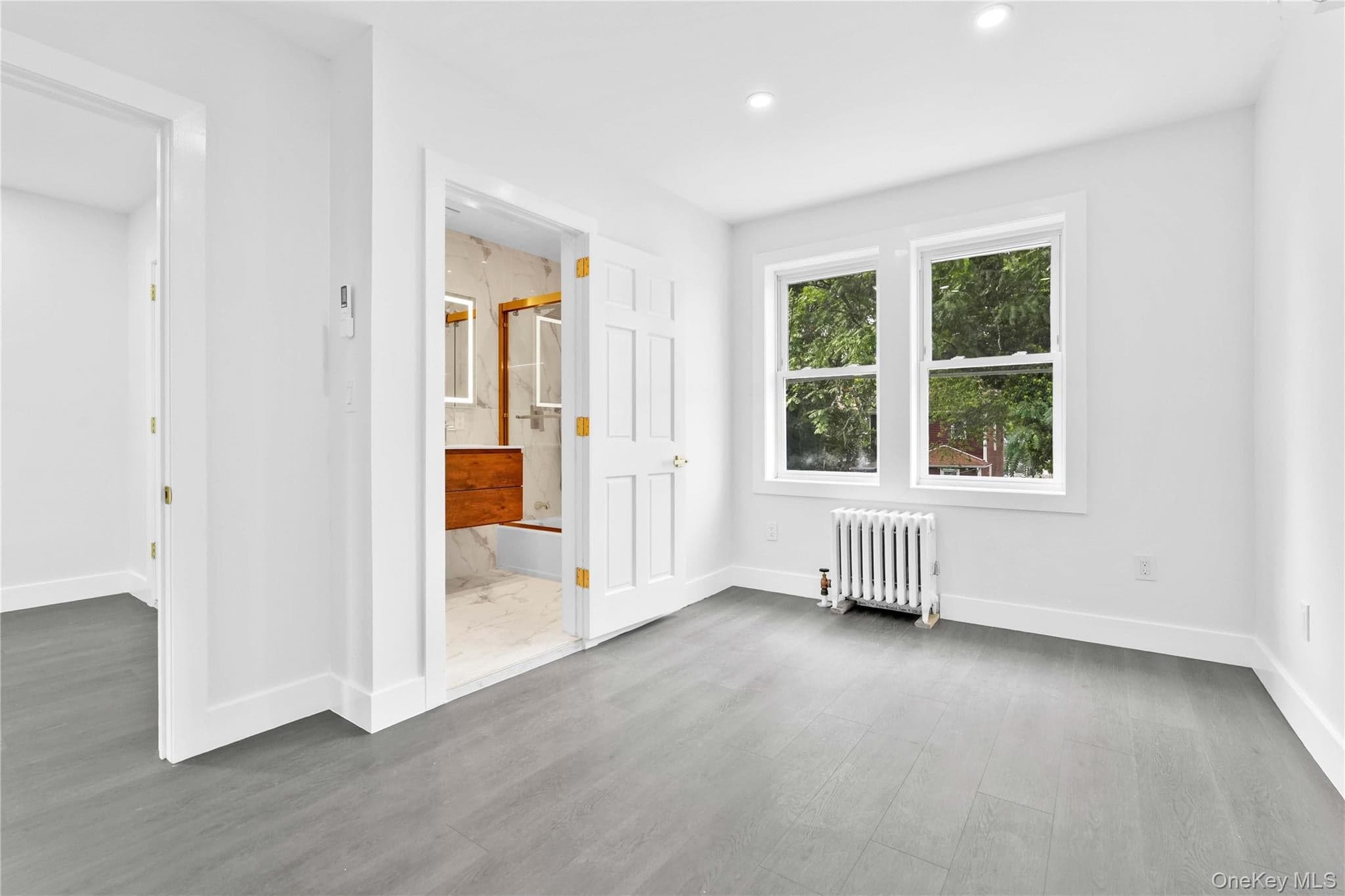 113-22 204th Street thumbnail 22