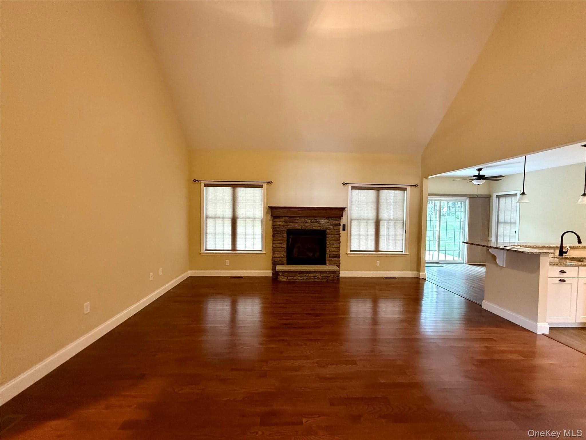 142 Lexington Lane thumbnail 24