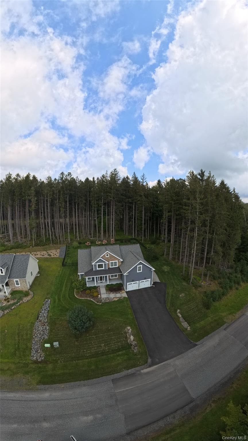 142 Lexington Lane thumbnail 3