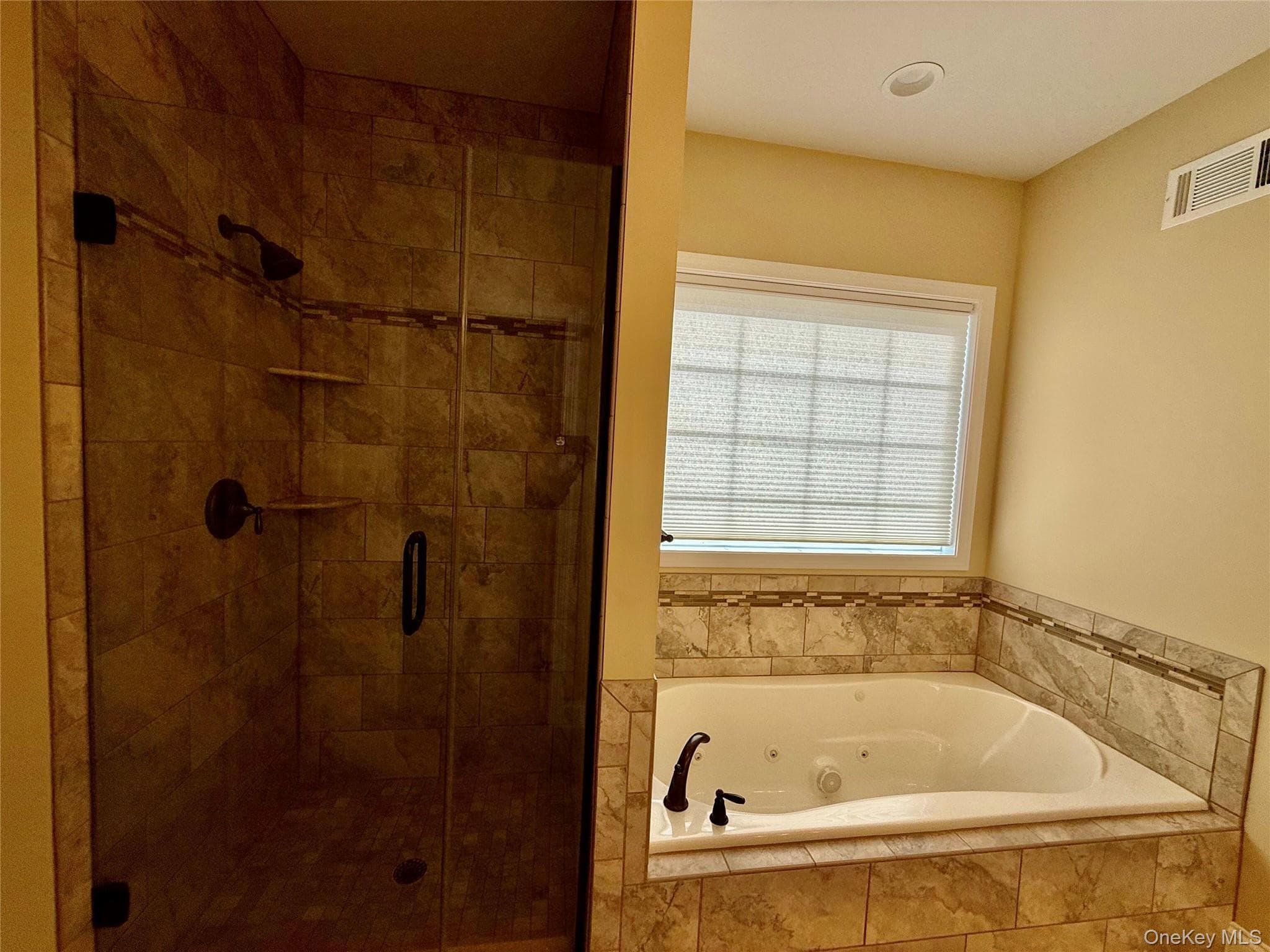 142 Lexington Lane thumbnail 21