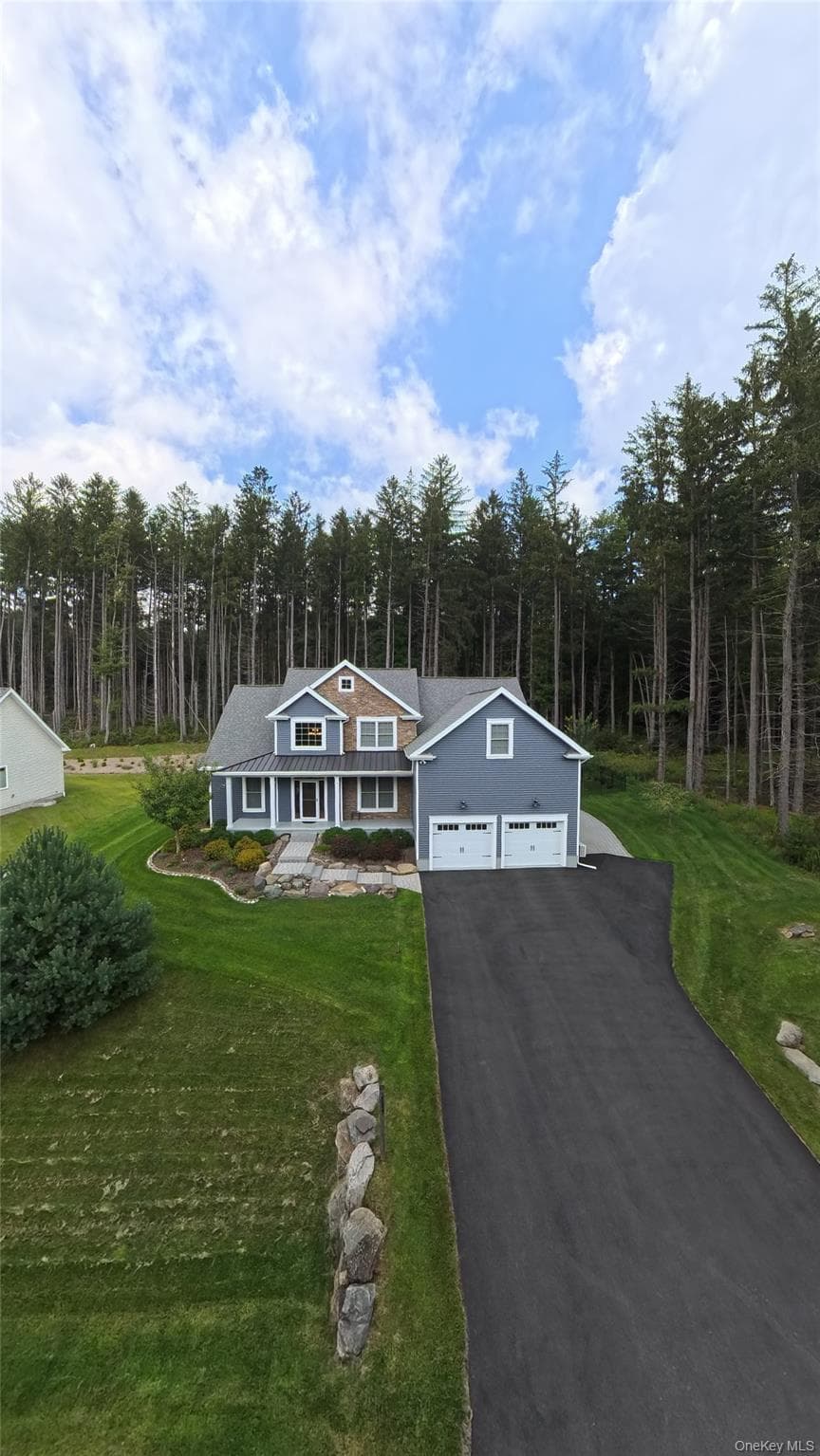 142 Lexington Lane thumbnail 2
