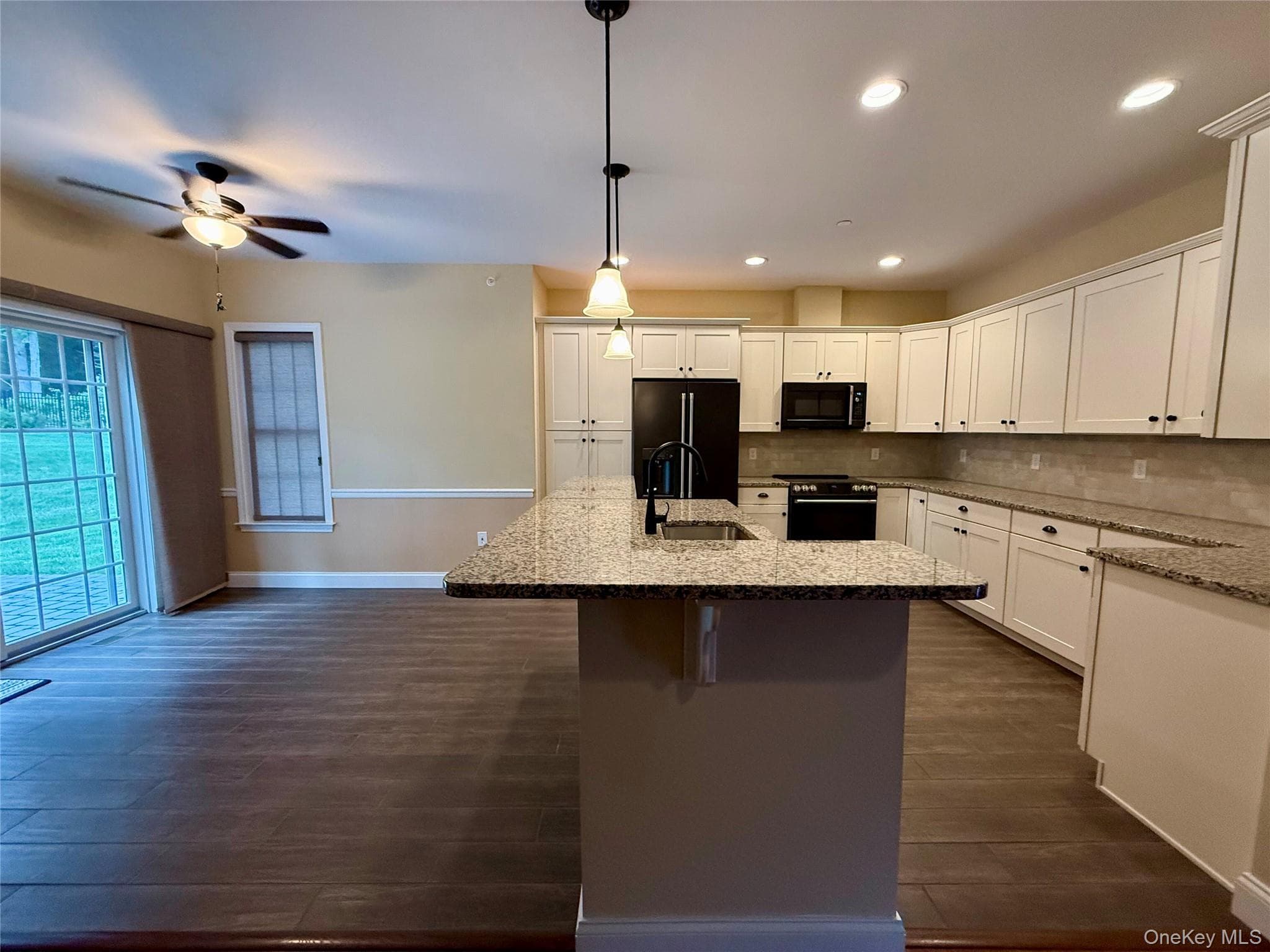 142 Lexington Lane thumbnail 26