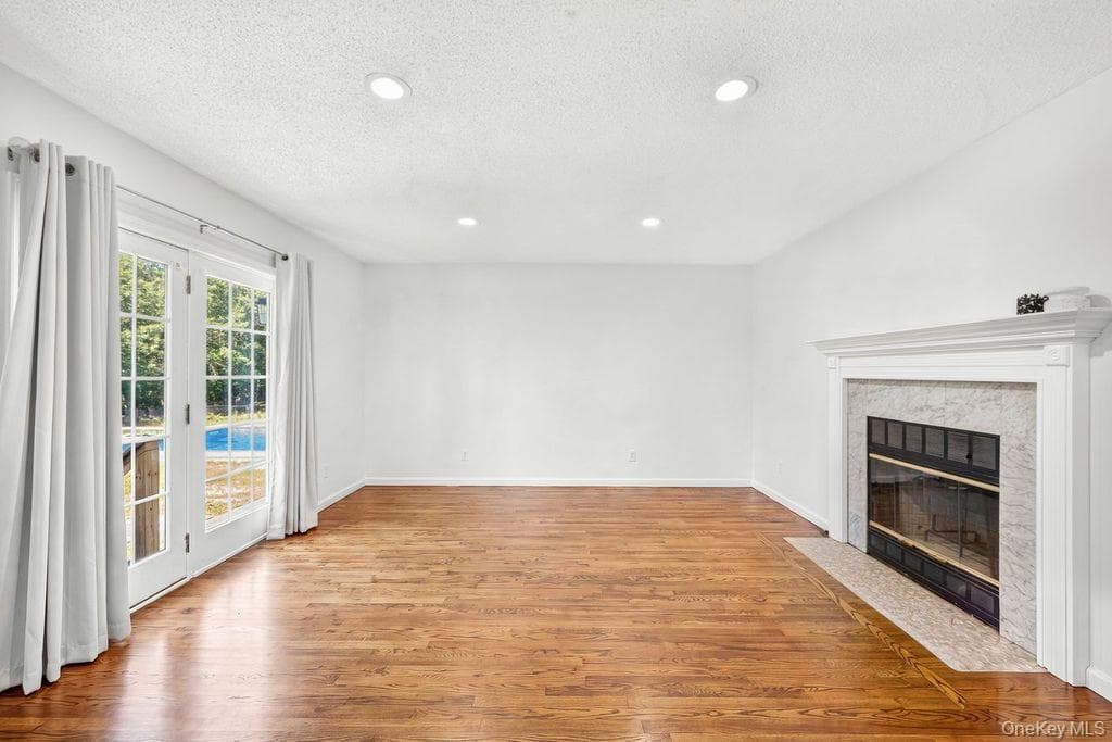 24 Bauer Avenue thumbnail 19