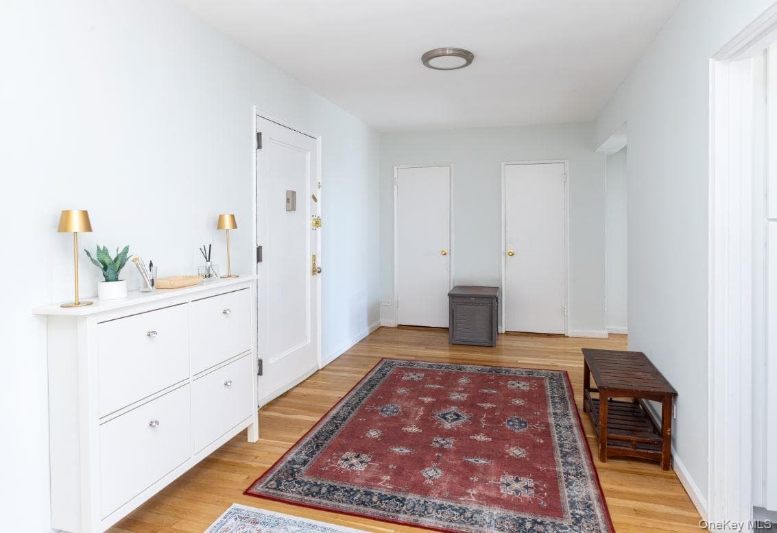 525 W 235th Street Unit: 6C thumbnail 9