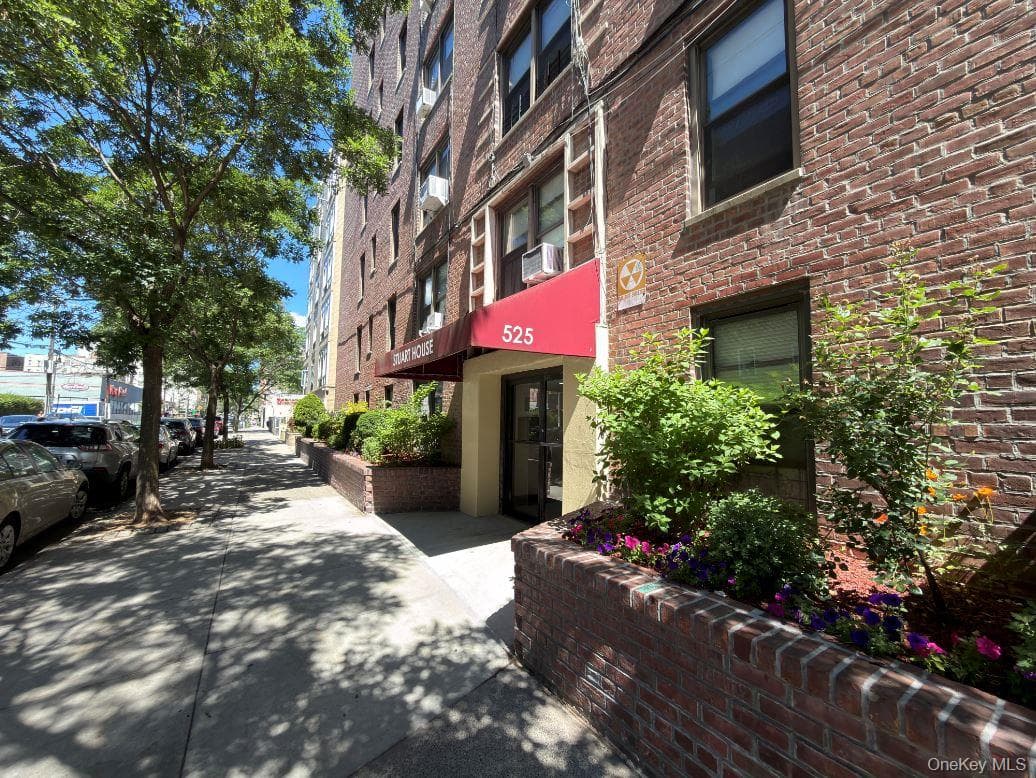525 W 235th Street Unit: 6C thumbnail 16