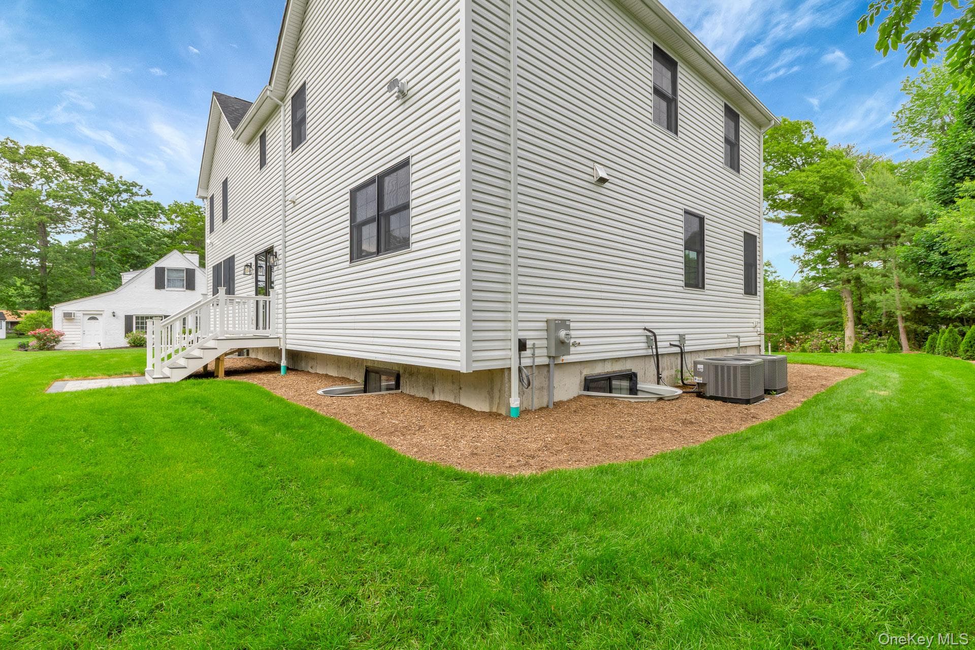 223 Townline Road thumbnail 36
