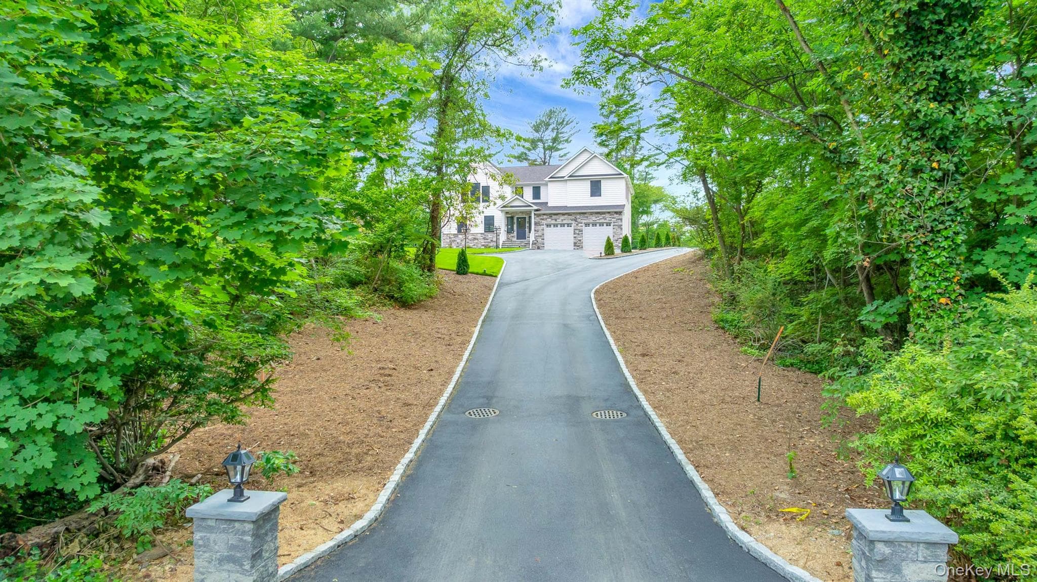 223 Townline Road photo 1