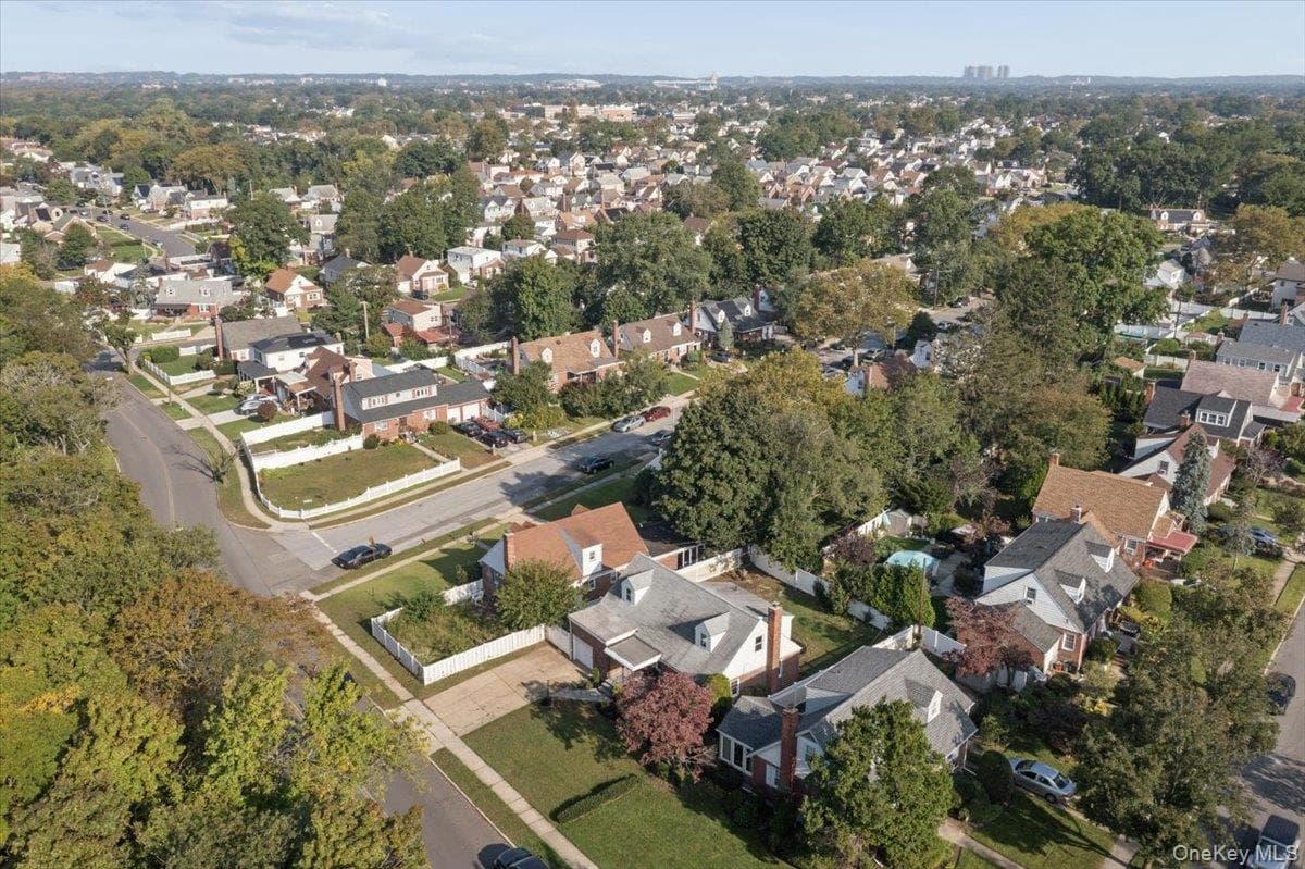 54 Greenway Boulevard thumbnail 42