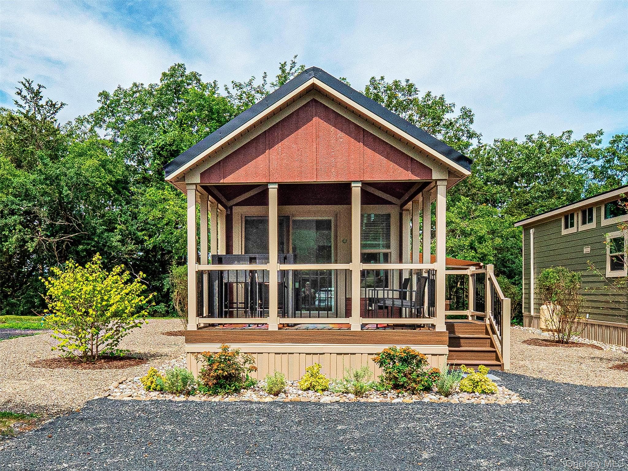 197 Wheeler Road Unit: 101 thumbnail 2