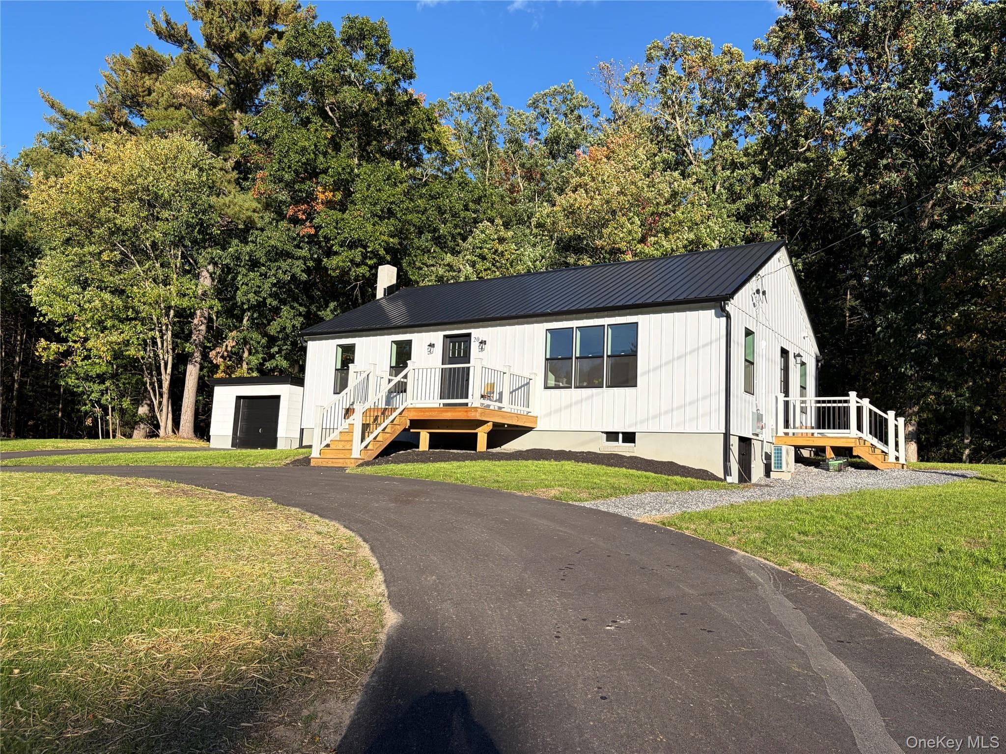 20 Lena Lane, Ruby