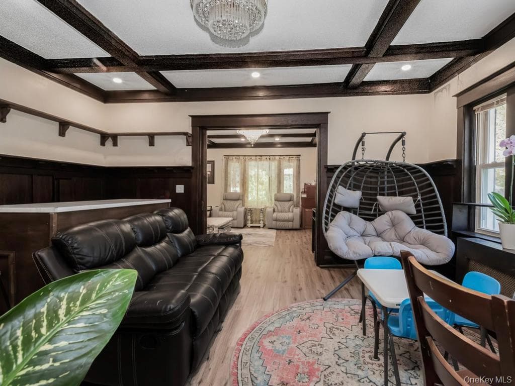 265 Park Hill Avenue thumbnail 4