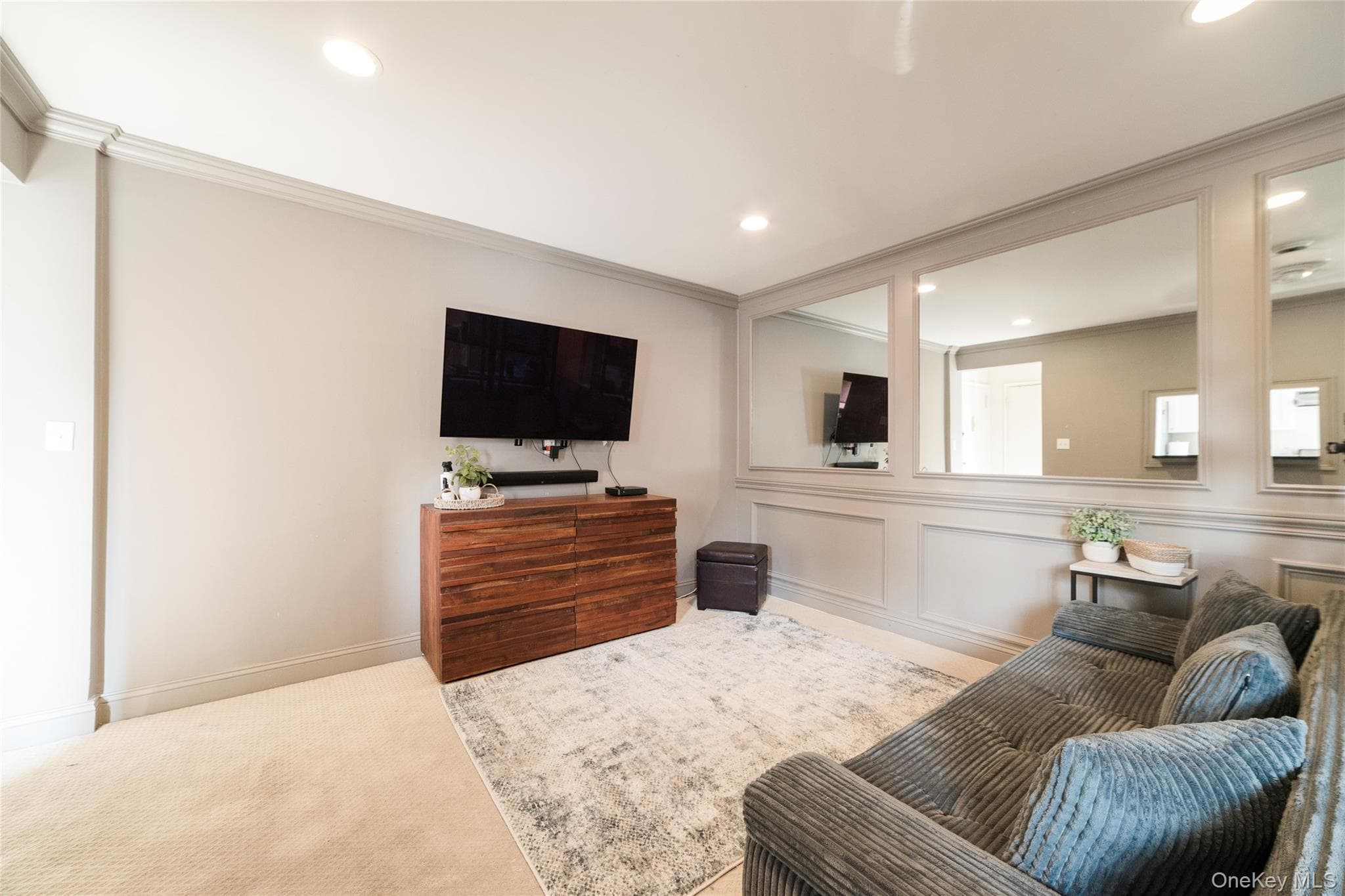 11 Bryant Crescent Unit: 2A thumbnail 4